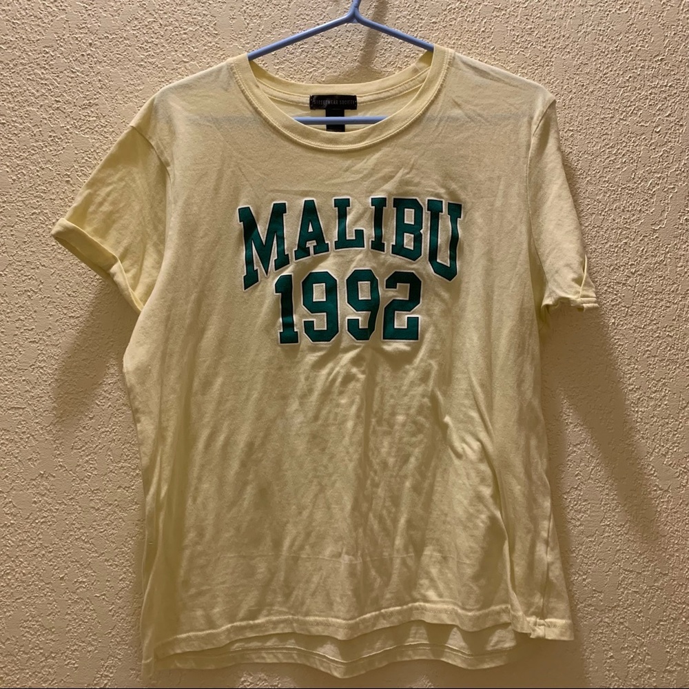 graphic tee